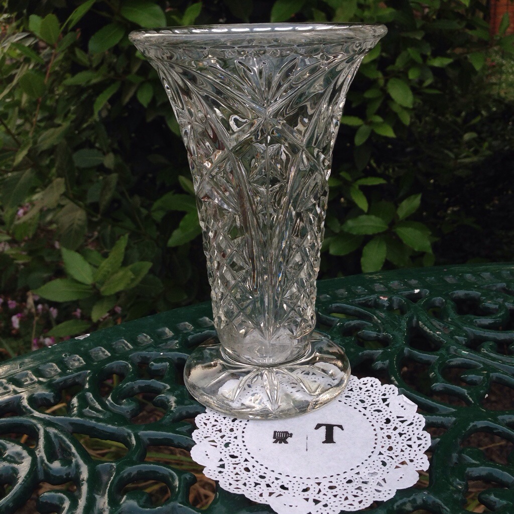 201FOTO O<br /><br /><br /><br />
Altezza 17 cm<br /><br /><br /><br />
Diametro imboccatura 6,5 cm4052FOTO O<br /><br /><br /><br />
Altezza 17 cm<br /><br /><br /><br />
Diametro imboccatura 6,5 cm1-224931-82171034.jpg